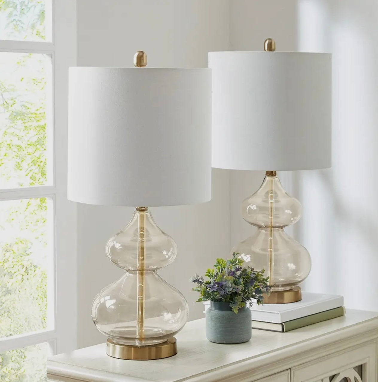 Clear glass base table lamps